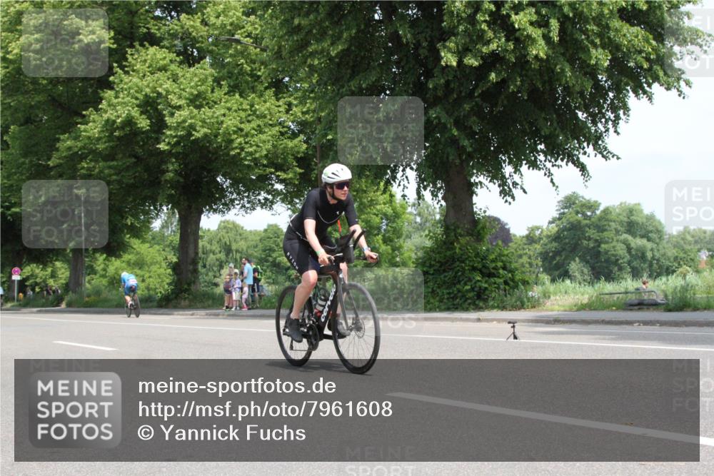 15.06.2025 - 7 Türme Triathlon Yannick Fuchs http://msf.ph/oto/7961608 15.06.2025 12:25:20 Radfahren  meine-sportfotos.de