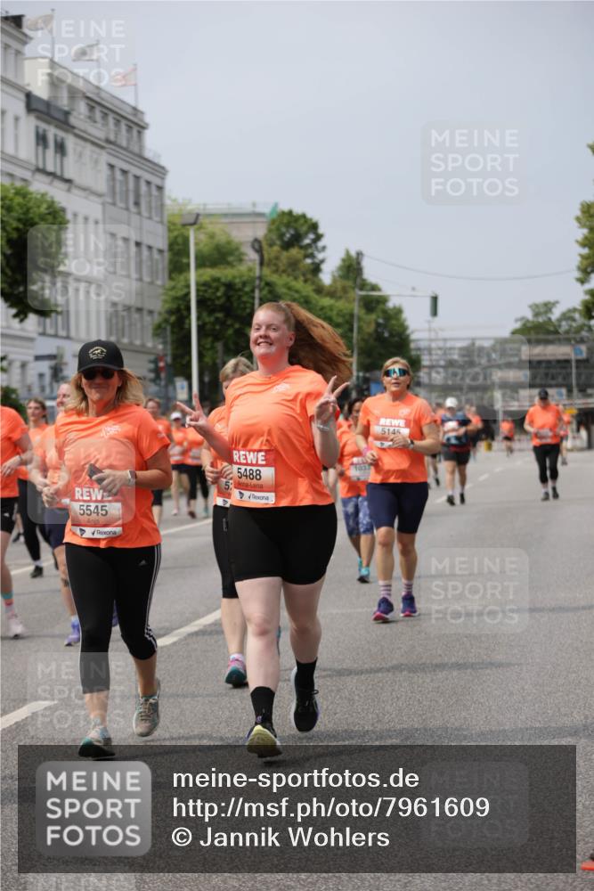 15.06.2025 - REWE Women's Run Jannik Wohlers http://msf.ph/oto/7961609 15.06.2025 09:46:18 Laufen 5545, 5488, 1003, 5145 meine-sportfotos.de