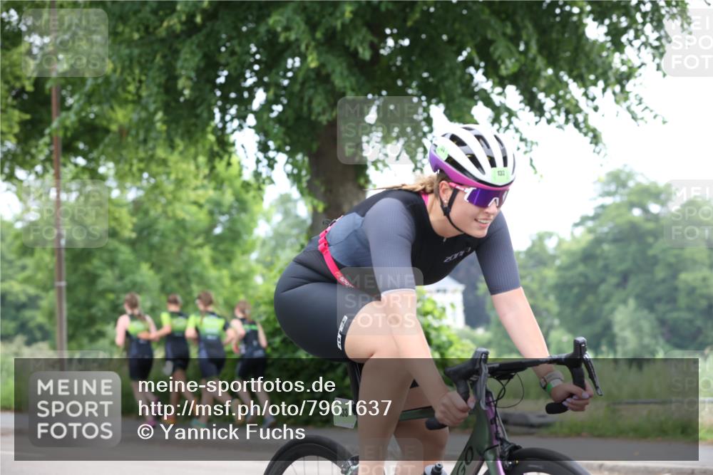 15.06.2025 - 7 Türme Triathlon Yannick Fuchs http://msf.ph/oto/7961637 15.06.2025 10:03:38 Radfahren  meine-sportfotos.de