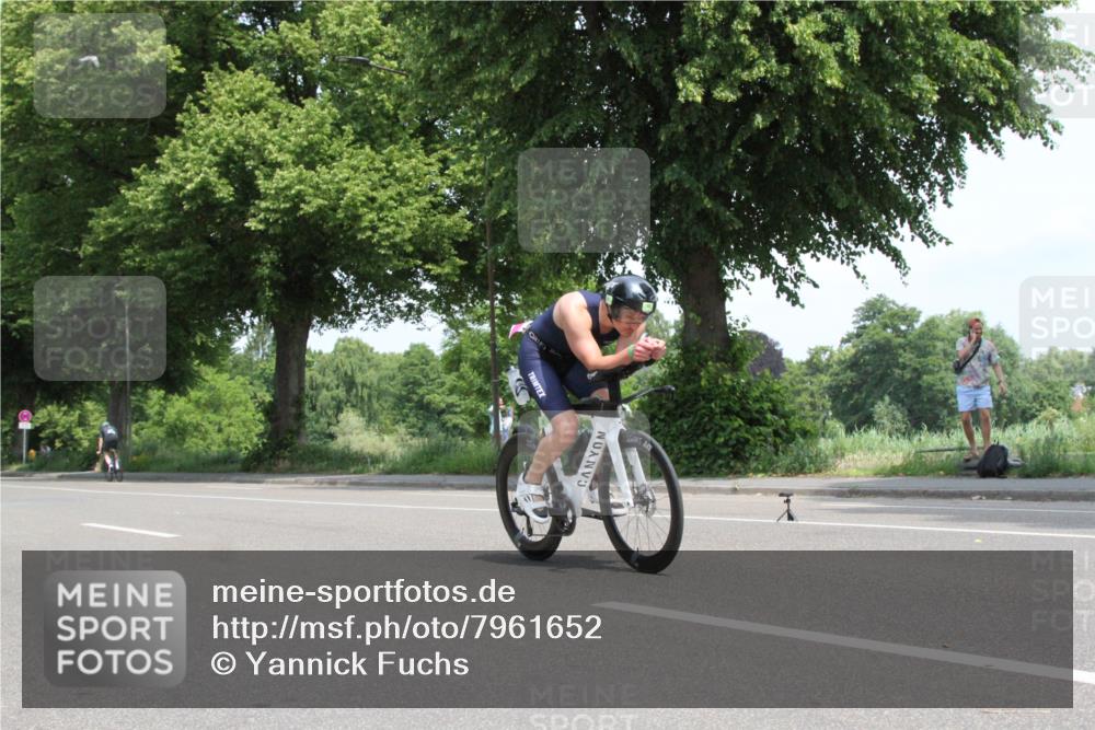 15.06.2025 - 7 Türme Triathlon Yannick Fuchs http://msf.ph/oto/7961652 15.06.2025 12:26:45 Radfahren  meine-sportfotos.de