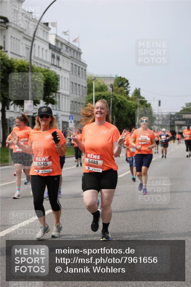 15.06.2025 - REWE Women's Run Jannik Wohlers http://msf.ph/oto/7961656 15.06.2025 09:46:19 Laufen 5545, 5488, 5145 meine-sportfotos.de