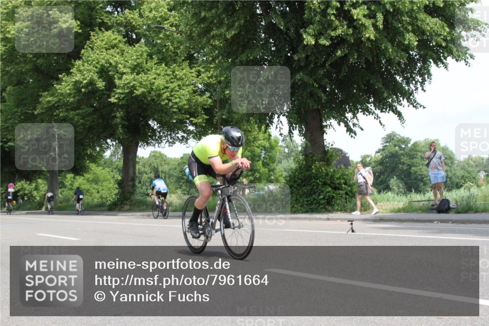 15.06.2025 - 7 Türme Triathlon Yannick Fuchs http://msf.ph/oto/7961664 15.06.2025 12:27:00 Radfahren  meine-sportfotos.de