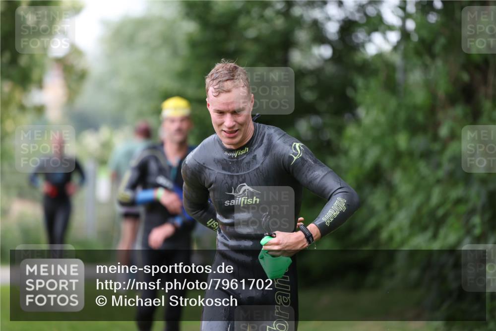 15.06.2025 - 7 Türme Triathlon Michael Strokosch http://msf.ph/oto/7961702 15.06.2025 12:13:48 Schwimmen 395, 497, 543, 566, 599, 633 meine-sportfotos.de