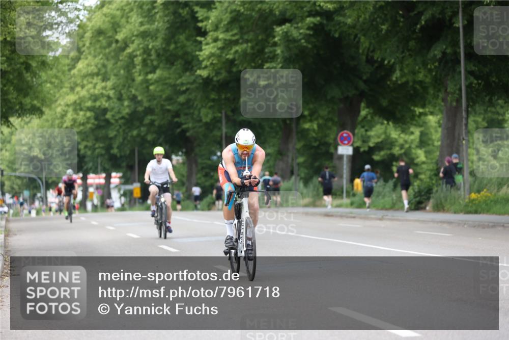 15.06.2025 - 7 Türme Triathlon Yannick Fuchs http://msf.ph/oto/7961718 15.06.2025 13:50:41 Radfahren 195, 326, 389, 1096 meine-sportfotos.de