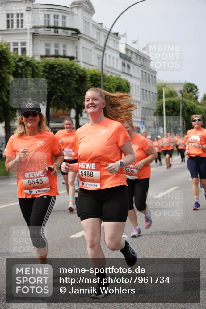 15.06.2025 - REWE Women's Run Jannik Wohlers http://msf.ph/oto/7961734 15.06.2025 09:46:20 Laufen 5545, 5675, 5488, 5286, 5145 meine-sportfotos.de