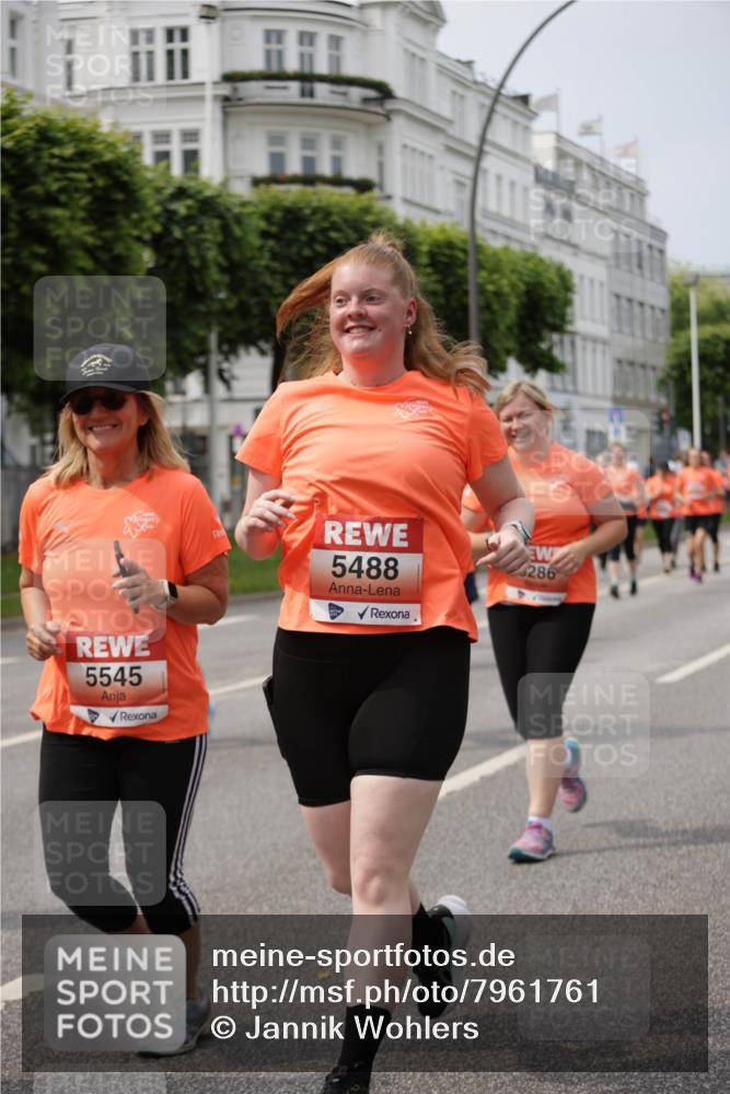 15.06.2025 - REWE Women's Run Jannik Wohlers http://msf.ph/oto/7961761 15.06.2025 09:46:20 Laufen 5545, 5488, 286 meine-sportfotos.de