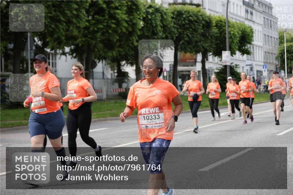 15.06.2025 - REWE Women's Run Jannik Wohlers http://msf.ph/oto/7961764 15.06.2025 09:46:25 Laufen 5671, 5322, 10333 meine-sportfotos.de