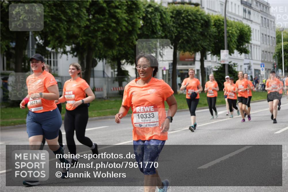 15.06.2025 - REWE Women's Run Jannik Wohlers http://msf.ph/oto/7961770 15.06.2025 09:46:25 Laufen 5671, 5322, 10333, 100 meine-sportfotos.de