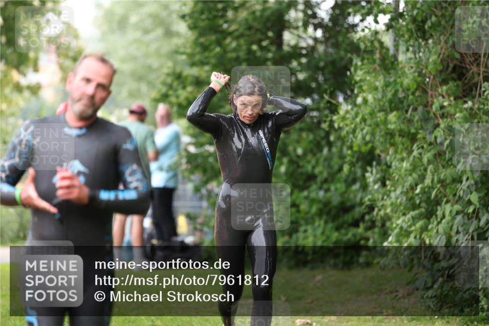 15.06.2025 - 7 Türme Triathlon Michael Strokosch http://msf.ph/oto/7961812 15.06.2025 12:13:57 Schwimmen 395, 497, 501, 543, 566, 599, 633 meine-sportfotos.de