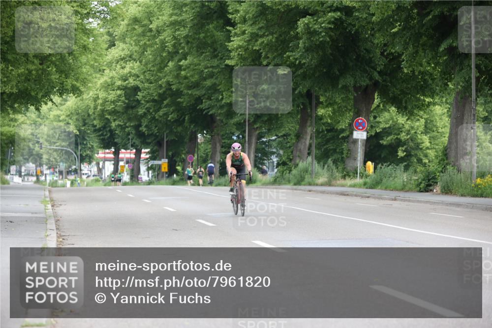15.06.2025 - 7 Türme Triathlon Yannick Fuchs http://msf.ph/oto/7961820 15.06.2025 10:06:57 Radfahren  meine-sportfotos.de