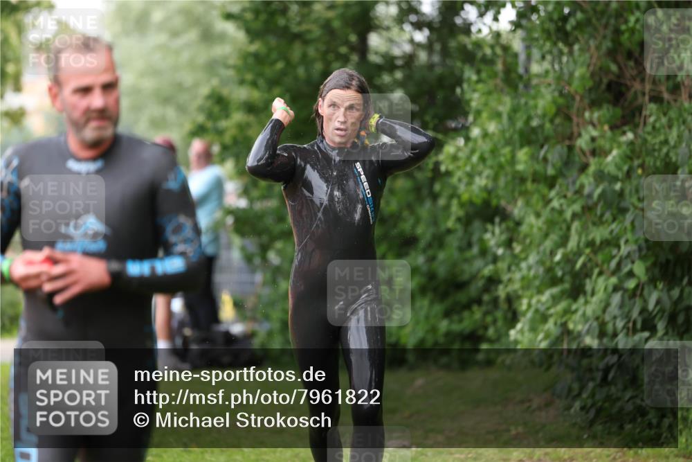 15.06.2025 - 7 Türme Triathlon Michael Strokosch http://msf.ph/oto/7961822 15.06.2025 12:13:57 Schwimmen 395, 497, 501, 543, 566, 599, 633 meine-sportfotos.de