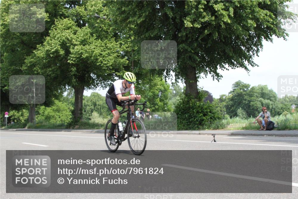 15.06.2025 - 7 Türme Triathlon Yannick Fuchs http://msf.ph/oto/7961824 15.06.2025 12:31:17 Radfahren  meine-sportfotos.de