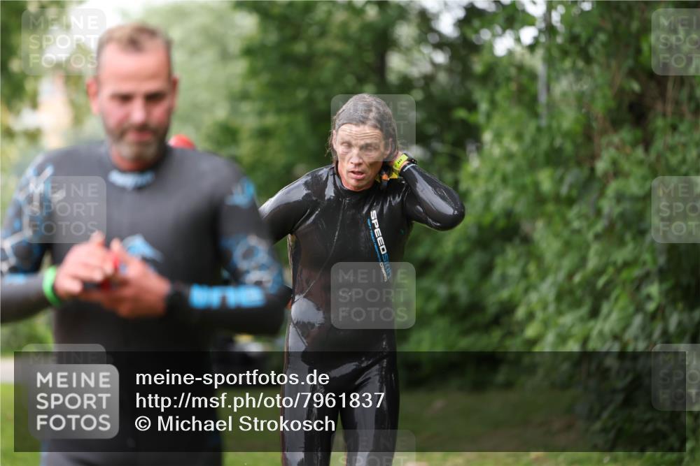 15.06.2025 - 7 Türme Triathlon Michael Strokosch http://msf.ph/oto/7961837 15.06.2025 12:13:58 Schwimmen 395, 497, 501, 543, 566, 599, 633 meine-sportfotos.de