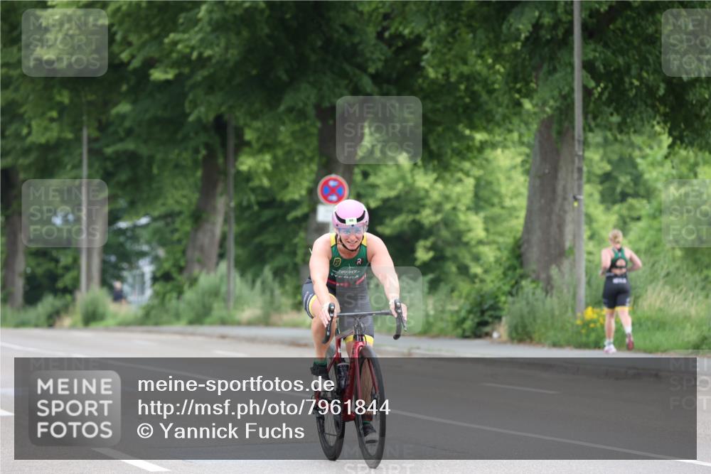 15.06.2025 - 7 Türme Triathlon Yannick Fuchs http://msf.ph/oto/7961844 15.06.2025 10:06:59 Radfahren  meine-sportfotos.de