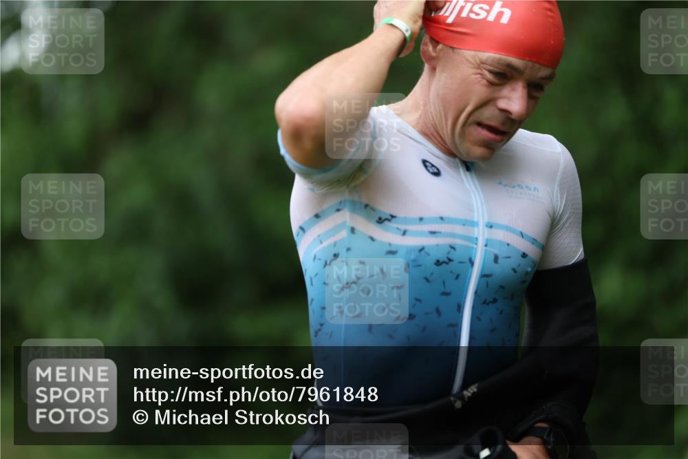 15.06.2025 - 7 Türme Triathlon Michael Strokosch http://msf.ph/oto/7961848 15.06.2025 12:14:02 Schwimmen 395, 497, 501, 543, 599 meine-sportfotos.de