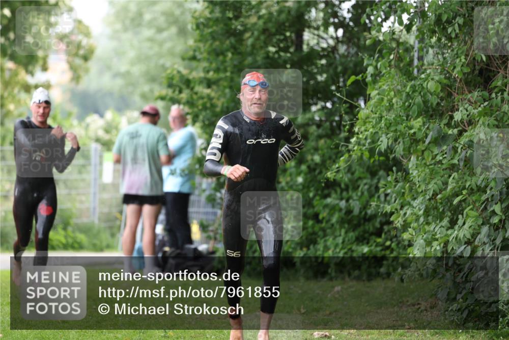 15.06.2025 - 7 Türme Triathlon Michael Strokosch http://msf.ph/oto/7961855 15.06.2025 12:14:04 Schwimmen 395, 439, 442, 466, 497, 501, 543, 599 meine-sportfotos.de