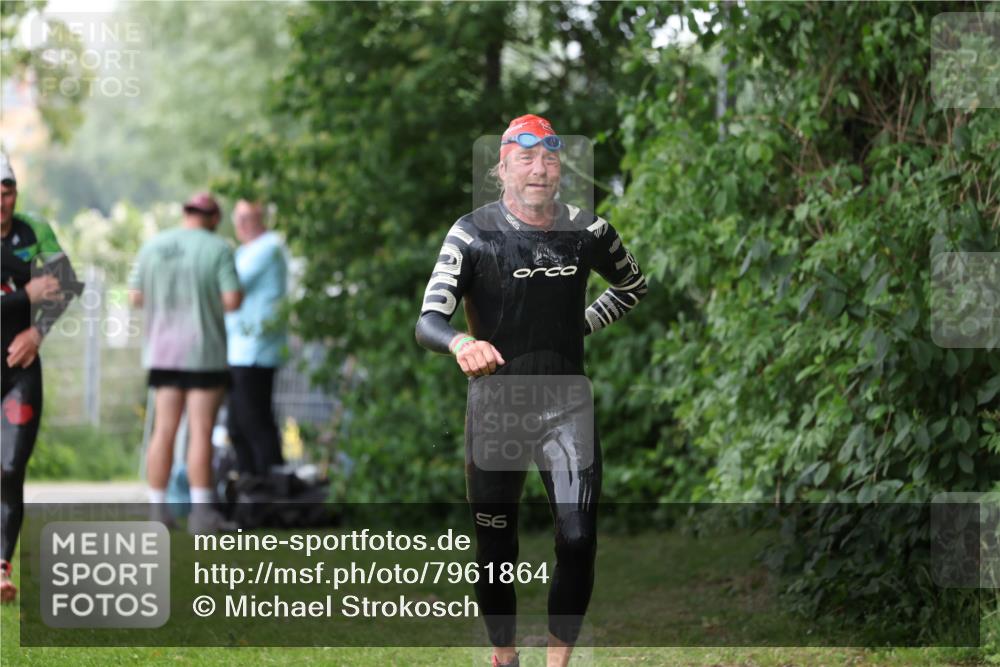 15.06.2025 - 7 Türme Triathlon Michael Strokosch http://msf.ph/oto/7961864 15.06.2025 12:14:04 Schwimmen 395, 439, 442, 466, 497, 501, 543, 599 meine-sportfotos.de