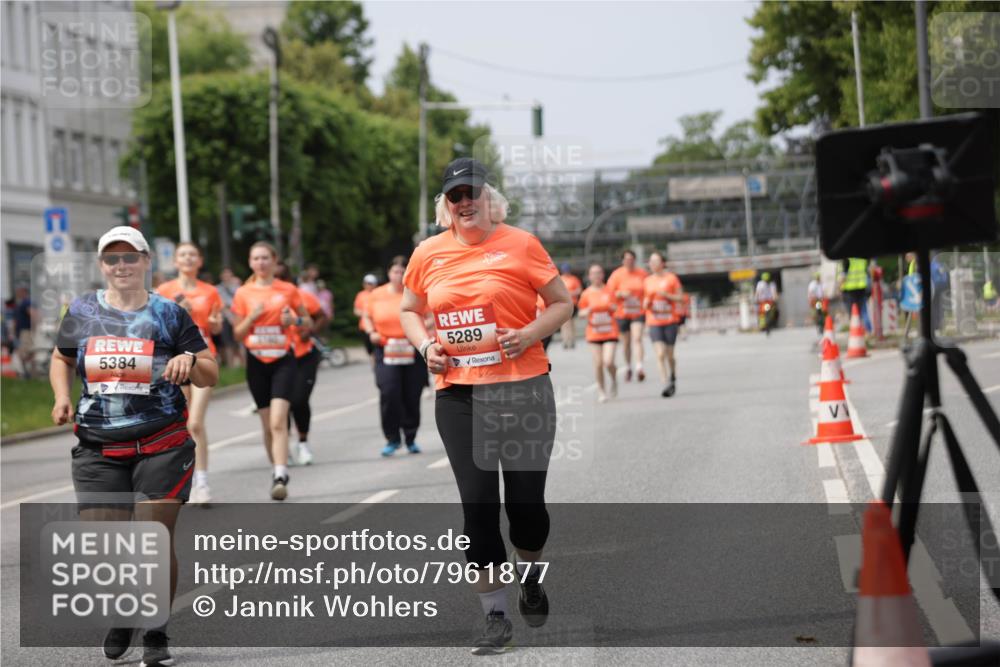 15.06.2025 - REWE Women's Run Jannik Wohlers http://msf.ph/oto/7961877 15.06.2025 09:46:29 Laufen 5384, 5289 meine-sportfotos.de