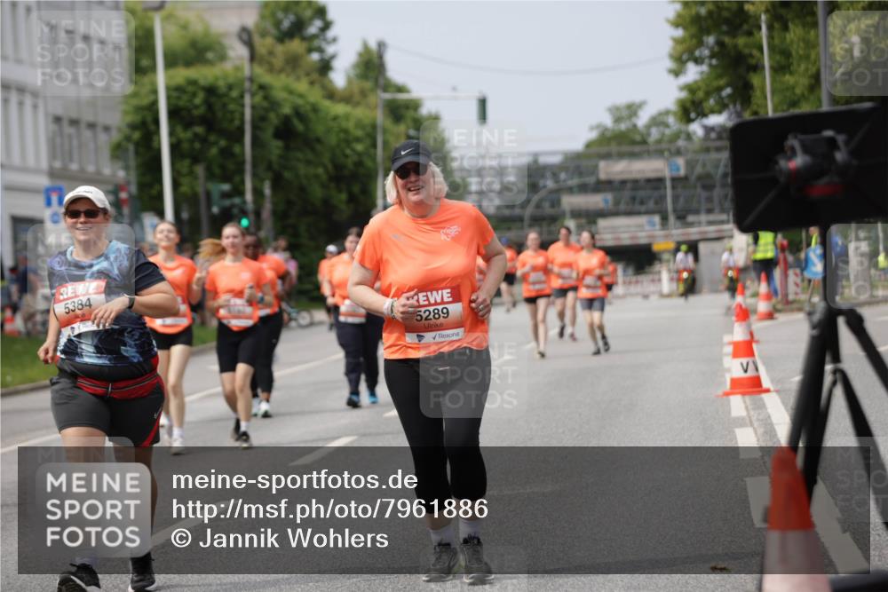 15.06.2025 - REWE Women's Run Jannik Wohlers http://msf.ph/oto/7961886 15.06.2025 09:46:30 Laufen 5384, 5289 meine-sportfotos.de