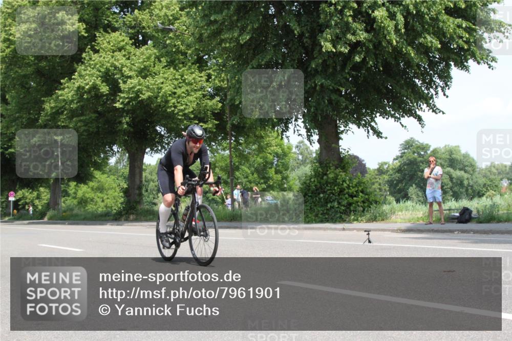 15.06.2025 - 7 Türme Triathlon Yannick Fuchs http://msf.ph/oto/7961901 15.06.2025 12:33:32 Radfahren  meine-sportfotos.de