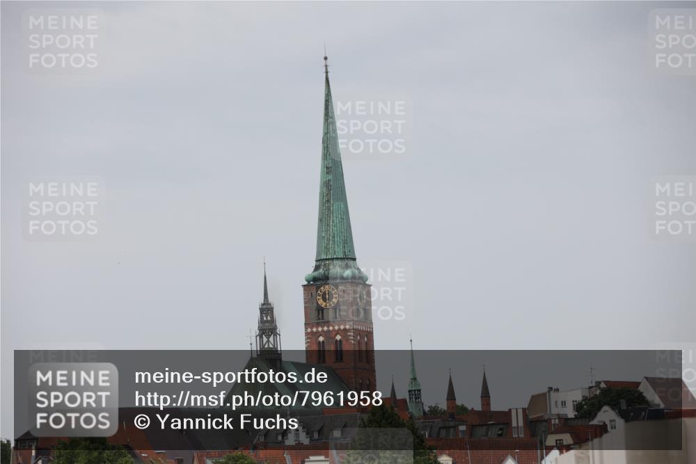15.06.2025 - 7 Türme Triathlon Yannick Fuchs http://msf.ph/oto/7961958 15.06.2025 10:11:59 Radfahren  meine-sportfotos.de