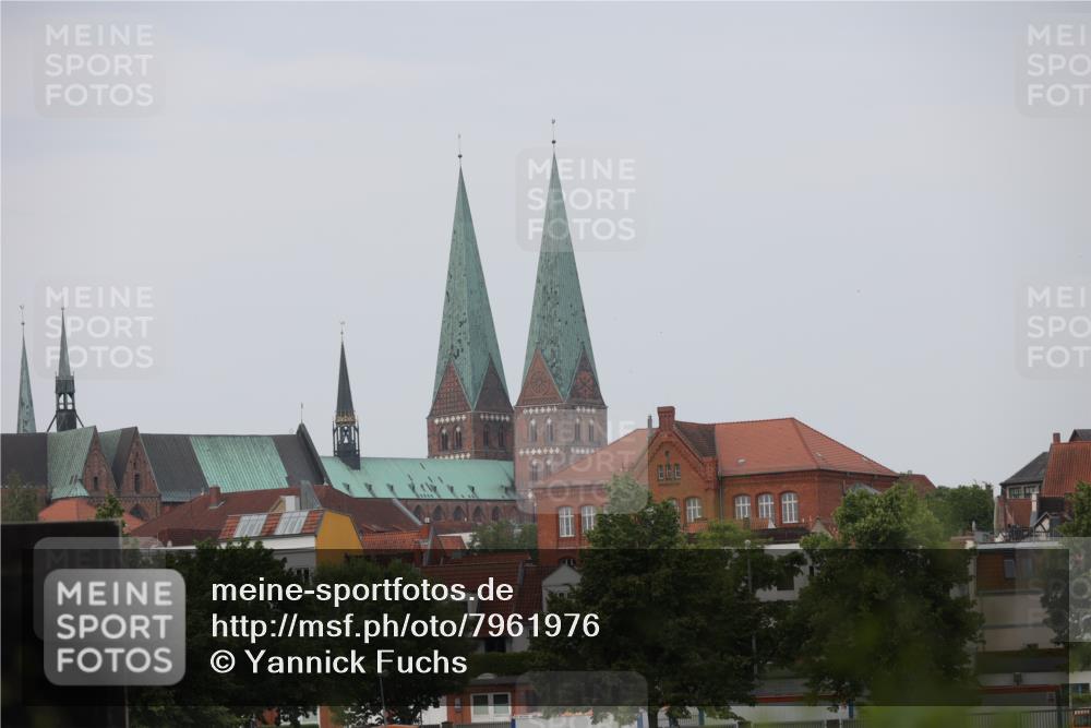 15.06.2025 - 7 Türme Triathlon Yannick Fuchs http://msf.ph/oto/7961976 15.06.2025 10:12:01 Radfahren  meine-sportfotos.de