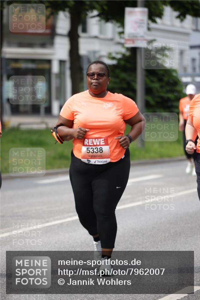 15.06.2025 - REWE Women's Run Jannik Wohlers http://msf.ph/oto/7962007 15.06.2025 09:46:38 Laufen 5338 meine-sportfotos.de