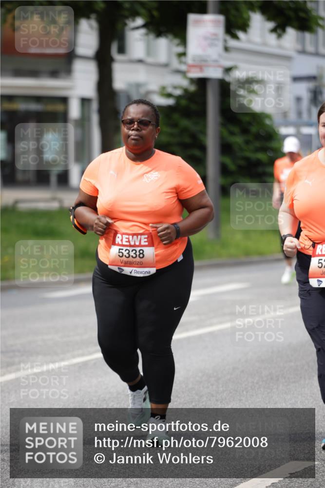 15.06.2025 - REWE Women's Run Jannik Wohlers http://msf.ph/oto/7962008 15.06.2025 09:46:38 Laufen 5338, 5 meine-sportfotos.de