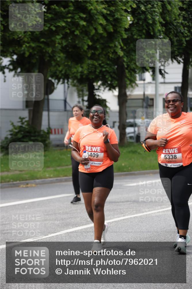 15.06.2025 - REWE Women's Run Jannik Wohlers http://msf.ph/oto/7962021 15.06.2025 09:46:39 Laufen 5409, 5338 meine-sportfotos.de