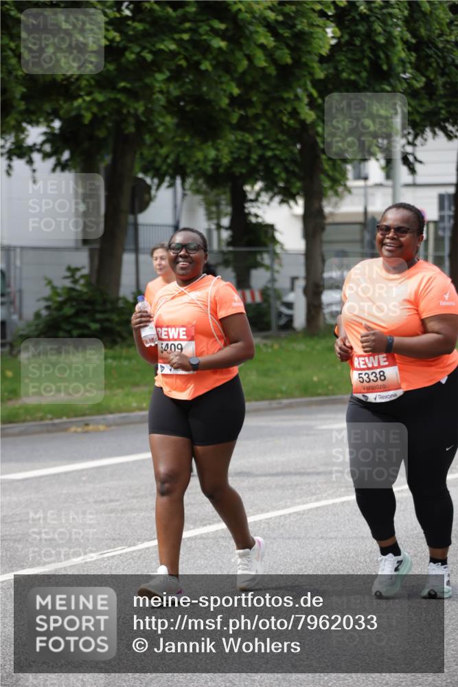 15.06.2025 - REWE Women's Run Jannik Wohlers http://msf.ph/oto/7962033 15.06.2025 09:46:40 Laufen 5409, 5338 meine-sportfotos.de