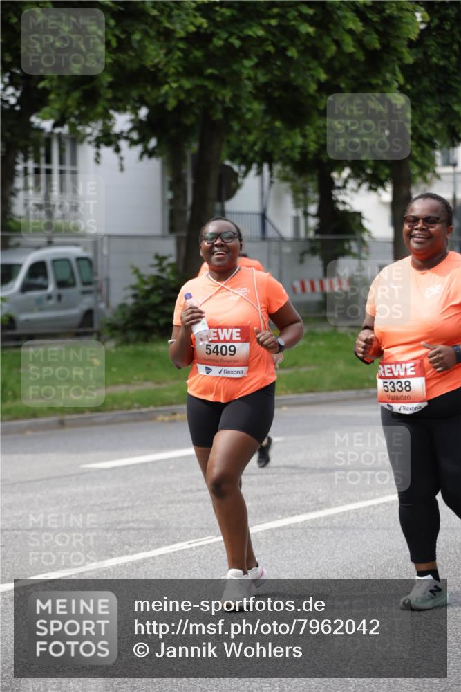 15.06.2025 - REWE Women's Run Jannik Wohlers http://msf.ph/oto/7962042 15.06.2025 09:46:40 Laufen 5409, 5338 meine-sportfotos.de