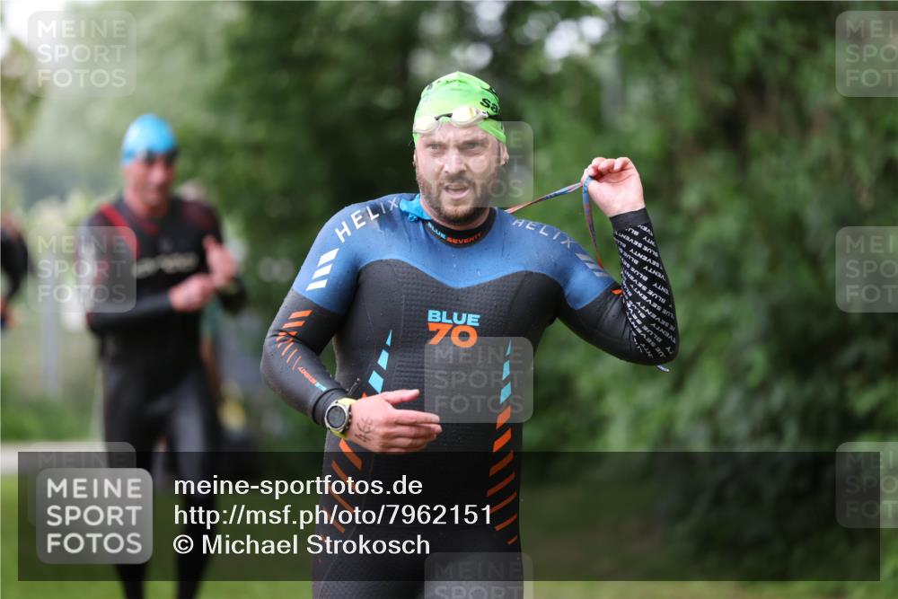 15.06.2025 - 7 Türme Triathlon Michael Strokosch http://msf.ph/oto/7962151 15.06.2025 12:14:19 Schwimmen 370, 439, 442, 466, 496, 498, 501 meine-sportfotos.de