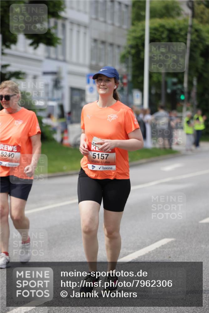 15.06.2025 - REWE Women's Run Jannik Wohlers http://msf.ph/oto/7962306 15.06.2025 09:46:53 Laufen 5240, 5157 meine-sportfotos.de