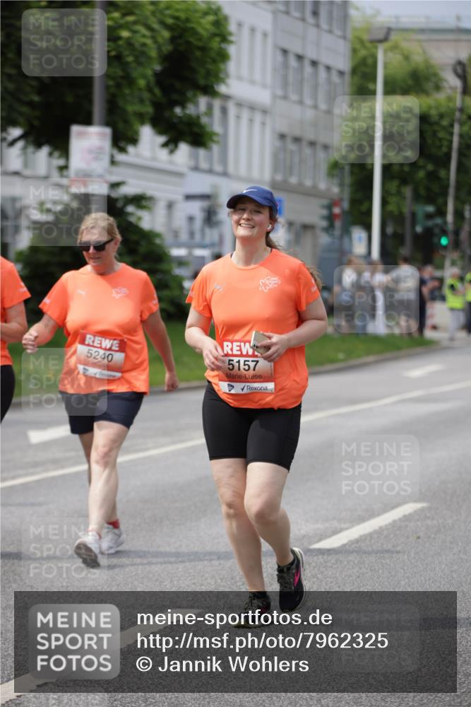 15.06.2025 - REWE Women's Run Jannik Wohlers http://msf.ph/oto/7962325 15.06.2025 09:46:53 Laufen 5240, 5157 meine-sportfotos.de