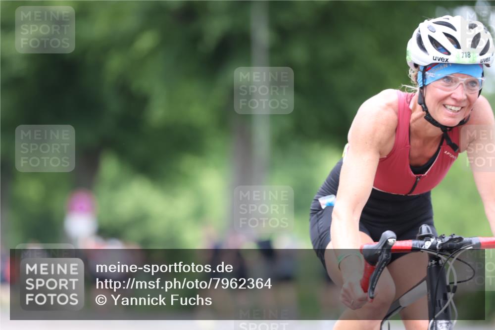15.06.2025 - 7 Türme Triathlon Yannick Fuchs http://msf.ph/oto/7962364 15.06.2025 13:51:48 Radfahren 718, 893, 1021 meine-sportfotos.de