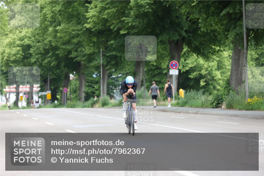 15.06.2025 - 7 Türme Triathlon Yannick Fuchs http://msf.ph/oto/7962367 15.06.2025 11:02:52 Radfahren 261 meine-sportfotos.de