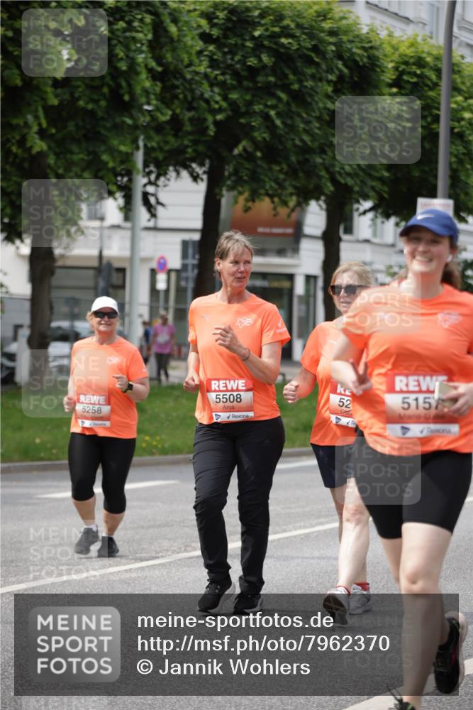 15.06.2025 - REWE Women's Run Jannik Wohlers http://msf.ph/oto/7962370 15.06.2025 09:46:54 Laufen 5258, 5508, 52, 515 meine-sportfotos.de
