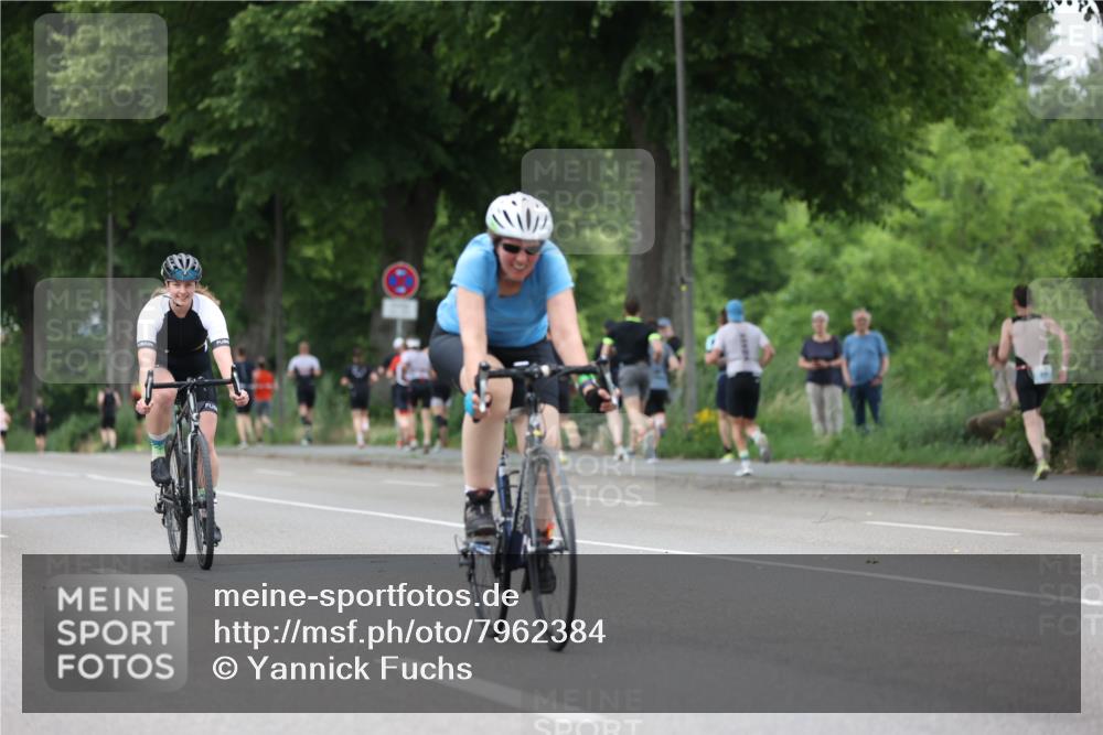 15.06.2025 - 7 Türme Triathlon Yannick Fuchs http://msf.ph/oto/7962384 15.06.2025 13:51:49 Radfahren 718, 823, 893, 1021 meine-sportfotos.de