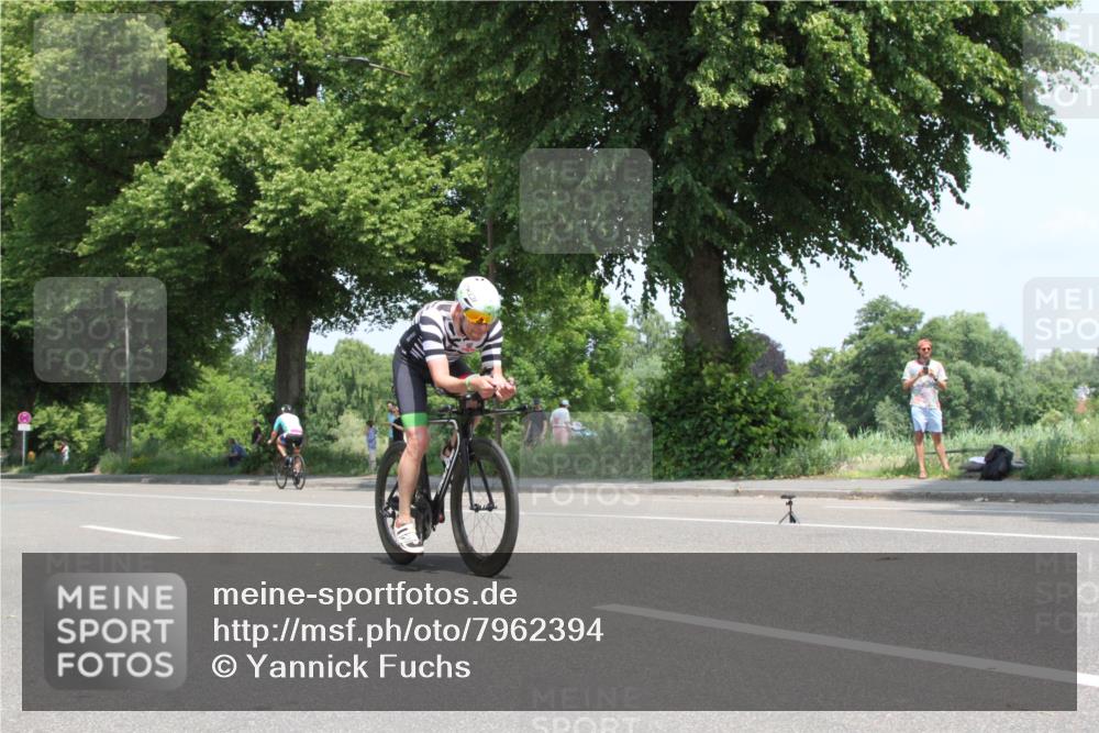 15.06.2025 - 7 Türme Triathlon Yannick Fuchs http://msf.ph/oto/7962394 15.06.2025 12:40:47 Radfahren  meine-sportfotos.de