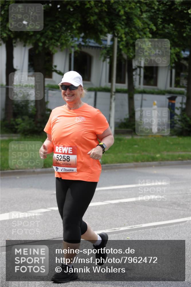 15.06.2025 - REWE Women's Run Jannik Wohlers http://msf.ph/oto/7962472 15.06.2025 09:47:00 Laufen 5258 meine-sportfotos.de