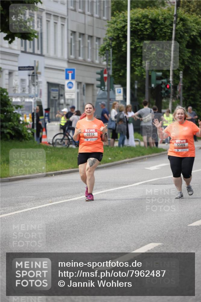 15.06.2025 - REWE Women's Run Jannik Wohlers http://msf.ph/oto/7962487 15.06.2025 09:47:13 Laufen 5515, 5569 meine-sportfotos.de