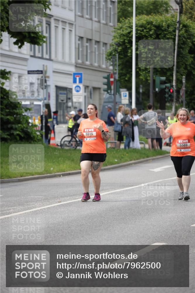 15.06.2025 - REWE Women's Run Jannik Wohlers http://msf.ph/oto/7962500 15.06.2025 09:47:14 Laufen 1050, 5515 meine-sportfotos.de
