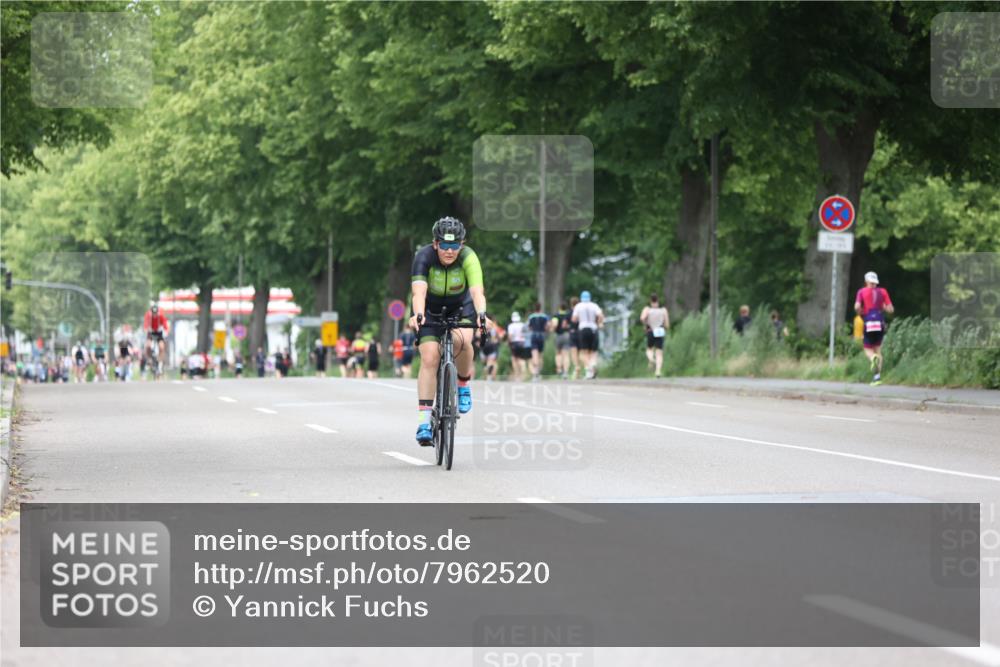 15.06.2025 - 7 Türme Triathlon Yannick Fuchs http://msf.ph/oto/7962520 15.06.2025 13:52:05 Radfahren 418 meine-sportfotos.de