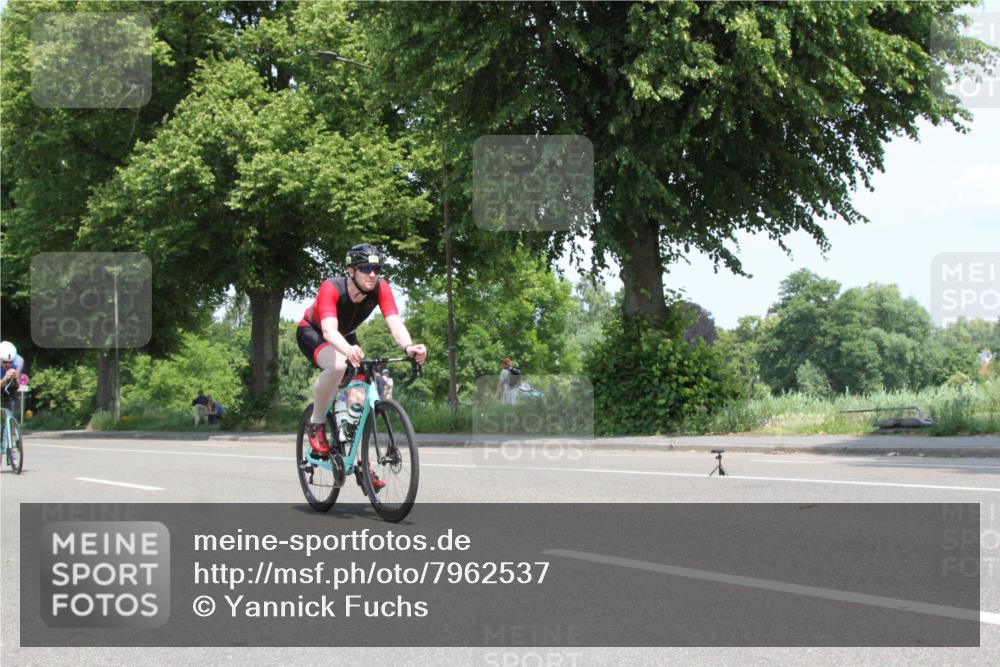 15.06.2025 - 7 Türme Triathlon Yannick Fuchs http://msf.ph/oto/7962537 15.06.2025 12:42:42 Radfahren  meine-sportfotos.de