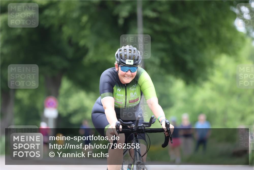 15.06.2025 - 7 Türme Triathlon Yannick Fuchs http://msf.ph/oto/7962558 15.06.2025 13:52:07 Radfahren 418 meine-sportfotos.de