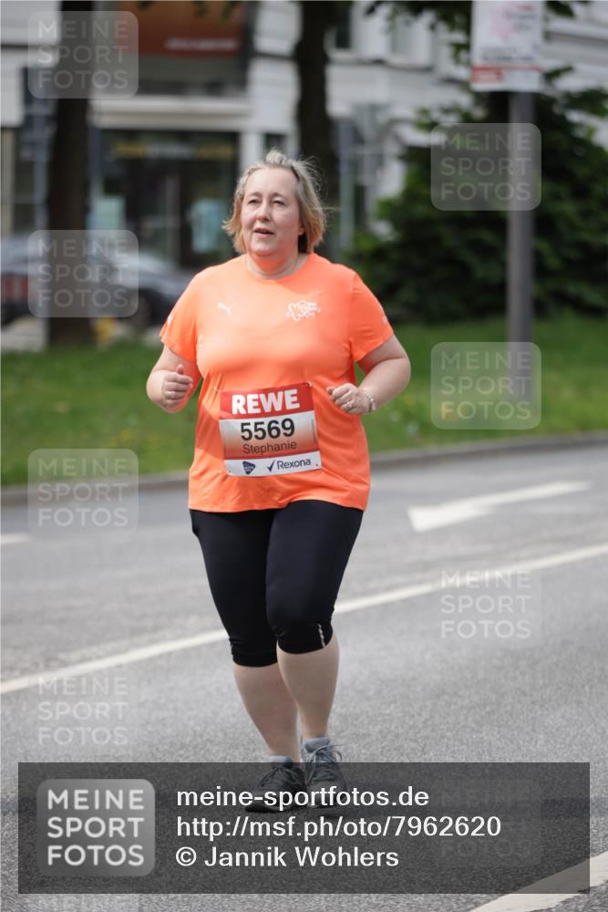 15.06.2025 - REWE Women's Run Jannik Wohlers http://msf.ph/oto/7962620 15.06.2025 09:47:22 Laufen 5569 meine-sportfotos.de