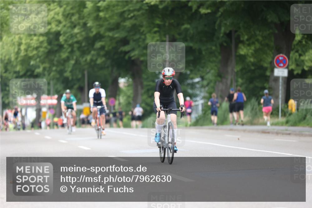 15.06.2025 - 7 Türme Triathlon Yannick Fuchs http://msf.ph/oto/7962630 15.06.2025 13:52:16 Radfahren 1000 meine-sportfotos.de