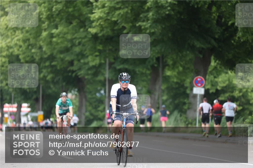 15.06.2025 - 7 Türme Triathlon Yannick Fuchs http://msf.ph/oto/7962677 15.06.2025 13:52:19 Radfahren 1000, 1083 meine-sportfotos.de