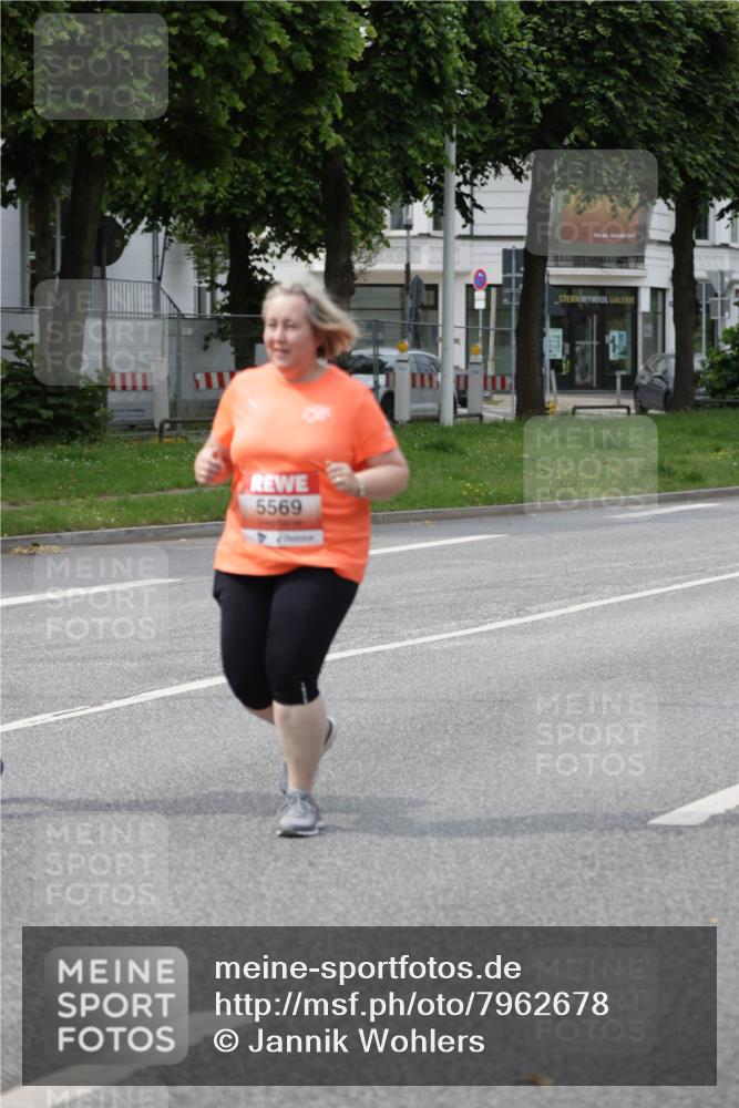15.06.2025 - REWE Women's Run Jannik Wohlers http://msf.ph/oto/7962678 15.06.2025 09:47:23 Laufen 5569 meine-sportfotos.de