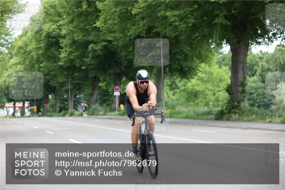15.06.2025 - 7 Türme Triathlon Yannick Fuchs http://msf.ph/oto/7962679 15.06.2025 11:05:34 Radfahren 295 meine-sportfotos.de